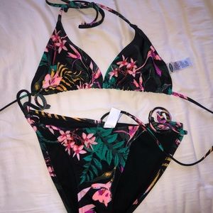 Floral bikini set